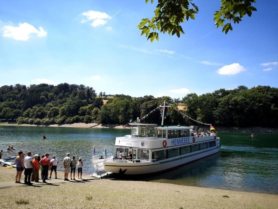 Haus Julia Direkt Am Hennesee Mitten Im Sauerland Meschede Exteriör bild